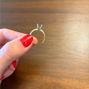 Elegant Gold and Silver Women's Ring